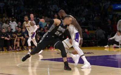 nba赔率-狄龙袭裆重击詹姆斯 领二级恶意遭驱逐却满脸冤枉